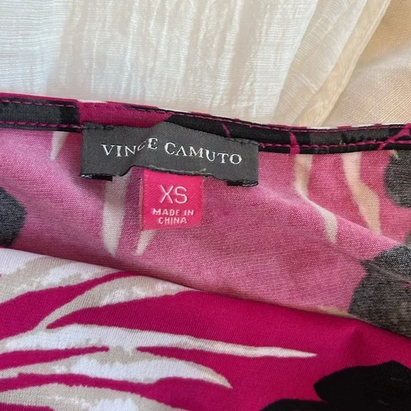 Vince Camuto top - Picture 5 of 5